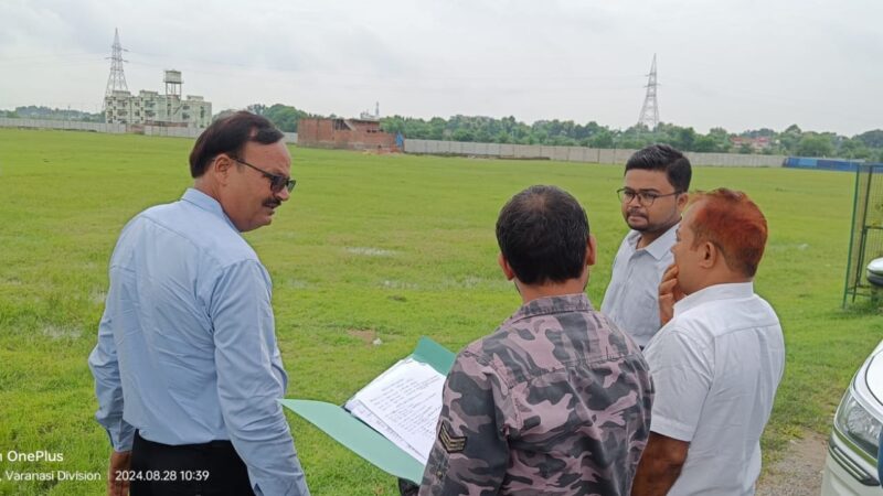 ग्राम ऐढ़े में चिन्हित ३० बीघा नगर निगम की सरकारी सम्पत्ति का नगर आयुक्त ने किया निरीक्षण