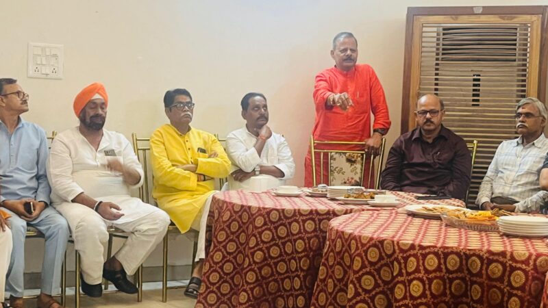 बांग्लादेशी हिंदुओं पर हमले के विरोध में बनारस बंद का ऐलान