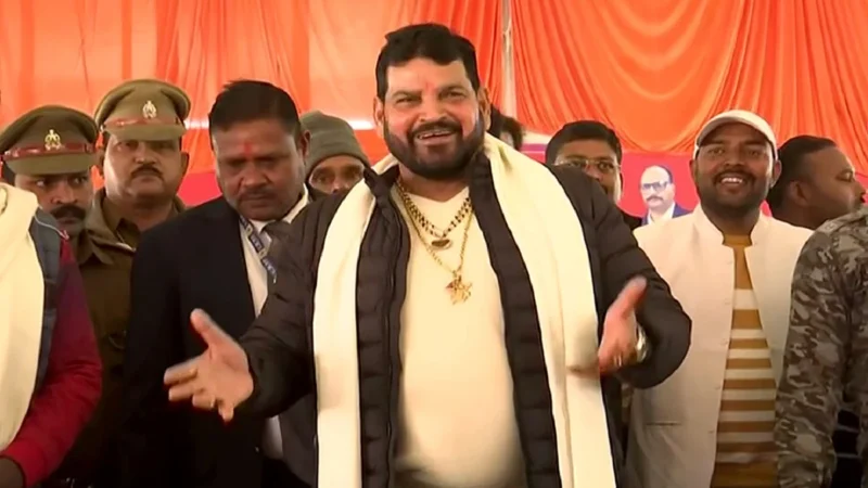 विनेश के कांग्रेस में जाते बृजभूषण शरण सिंह ने कहा मैंने पहलवानों के विरोध में कांग्रेस का हाथ होने की बात कही थी