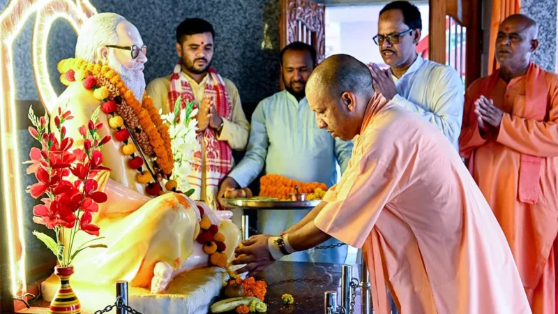 हर सितंबर में गुरु और शिष्य परंपरा की नजीर बनती है गोरक्षपीठ