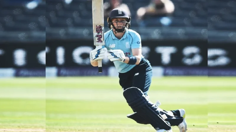 इंग्लैंड की महिला कप्तान हीथर नाइट 12 साल पहले की फोटो के कारण हुई शर्मसार