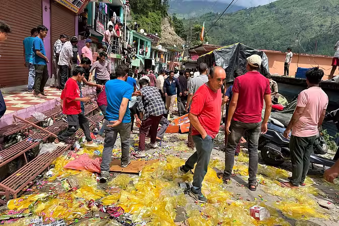 नाबालिग से अश्लील हरकत करने वाला युवक गिरफ्तार