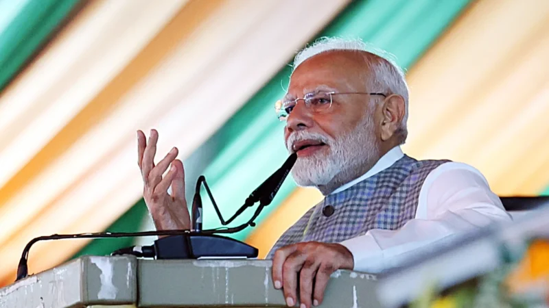 मोदी ने गुजरात में ‘सूर्य घर’ योजना के लाभार्थियों से बातचीत