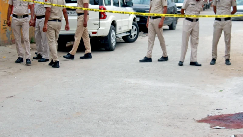 उत्तर प्रदेश के आगरा में गैंगस्टर की १.२० करोड़ रुपये की संपत्ति कुर्क