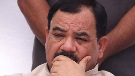 पूछताछ के लिए बुलावे पर ईडी ऑफिस पहुंचे पूर्व मंत्री हरक सिंह रावत