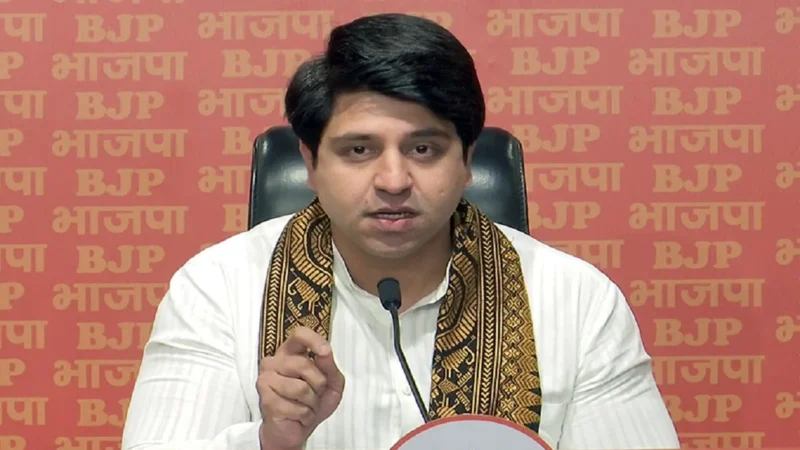 बीजेपी ने सिद्धारमैया से मांगा इस्तीफ