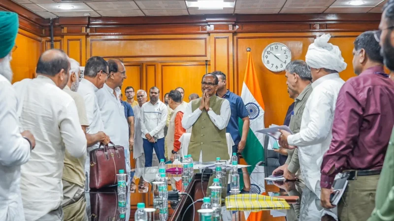 किसान संघों से की बात बोले संवाद का सिलसिला जारी रहेगा