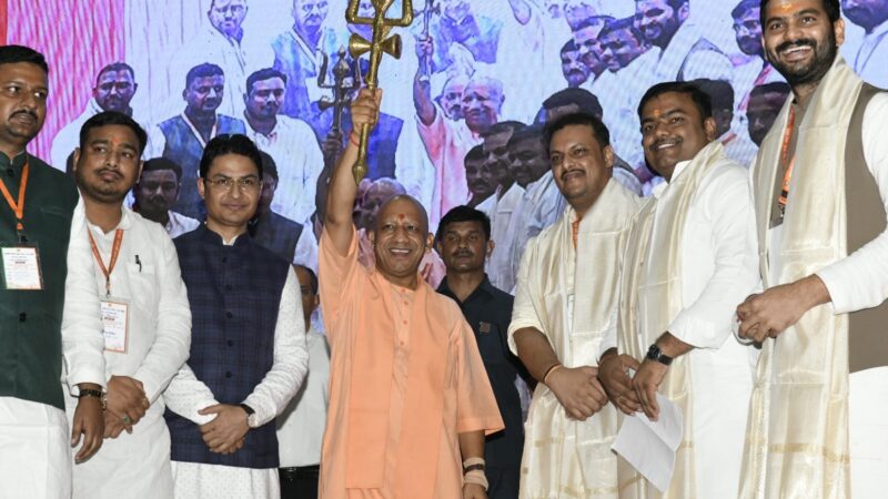 अगले दो साल में यूपी पुलिस में १ लाख नौजवानों की होगी भती सीएम