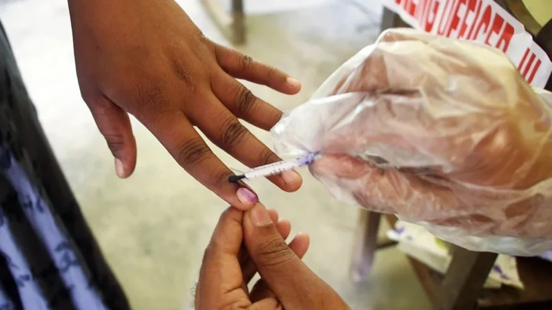 श्रीलंका में राष्ट्रपति चुनाव के लिए मतदान प्रारंभ