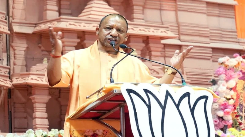 योगी सरकार का बड़ा फैसला ढाबे रेस्तरां में काम करने वालों का होगा वेरिफिकेशन