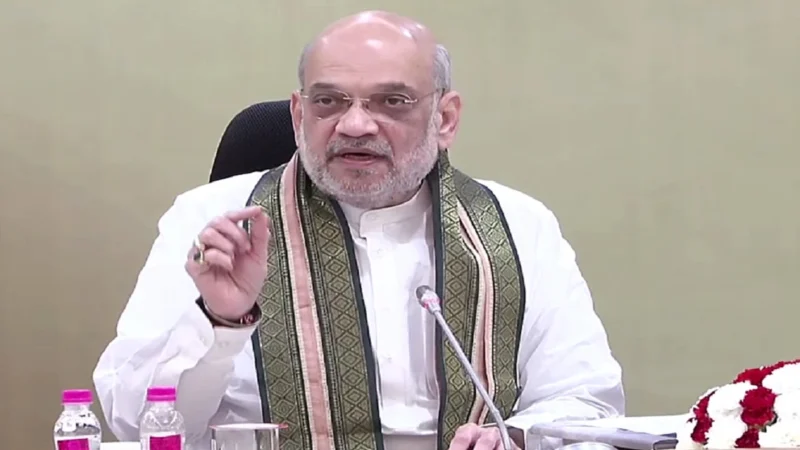 दिल्ली पुलिस की अमित शाह ने थपथपाई पीठ