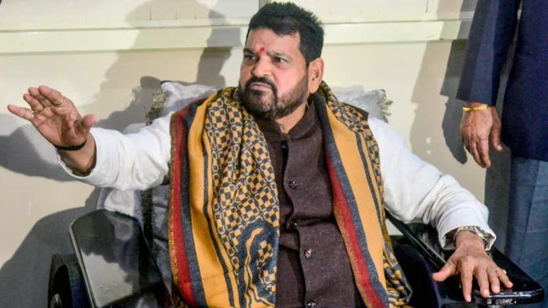 उत्तर प्रदेश में सपा की बैसाखी पर खड़ी है कांग्रेस: बृजभूषण