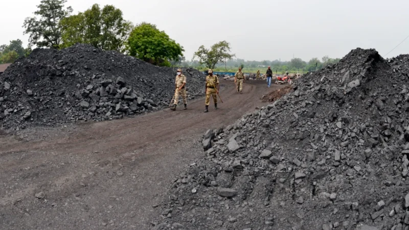 कोयला खनन संबंधी भूमि अधिग्रहण मामलों के लिए विशेष न्यायाधिकरण का गठन