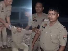 मैनपुरी में दरोगा पर लूट का आरोप