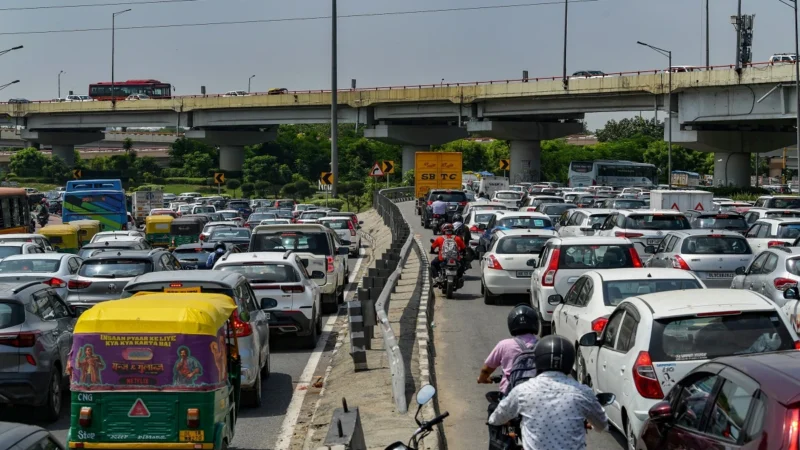 दिल्ली में मौसम बदलने के साथ ट्रैफिक रुल्स में भी हुआ बदलाव