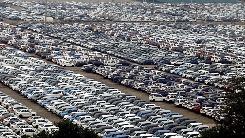 देश में सुस्त मांग के कारण सितंबर में वाहनों की बिक्री में गिरावट