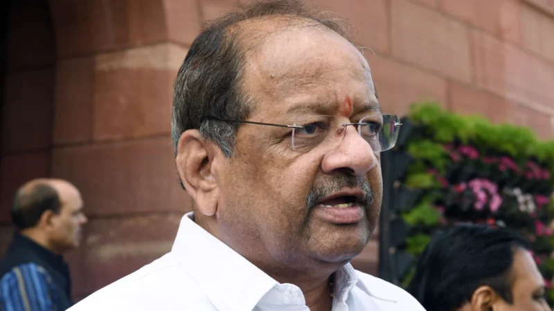 भाजपा सांसद गोपाल शेट्टी बगावत पर उतरे