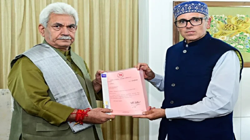 जम्मू कश्मीर एलजी सिन्हा ने नेशनल के नेतृत्व वाली सरकार को 16 अक्टूबर को शपथ लेने के लिए आमंत्रित किया