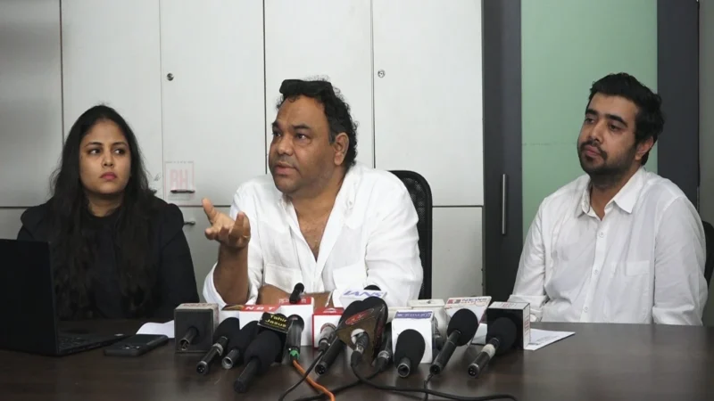 संजय तिवारी ने फिल्म के मेकर्स पर लगाया कॉन्सेप्ट कॉपी का आरोप