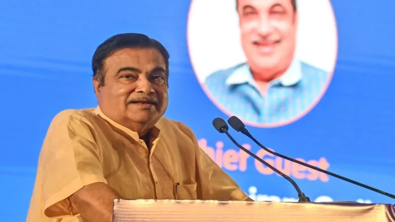 गडकरी ने जम्मू कश्मीर के गांदरबल में प्रवासी मजदूरों पर हमले की निंदा की