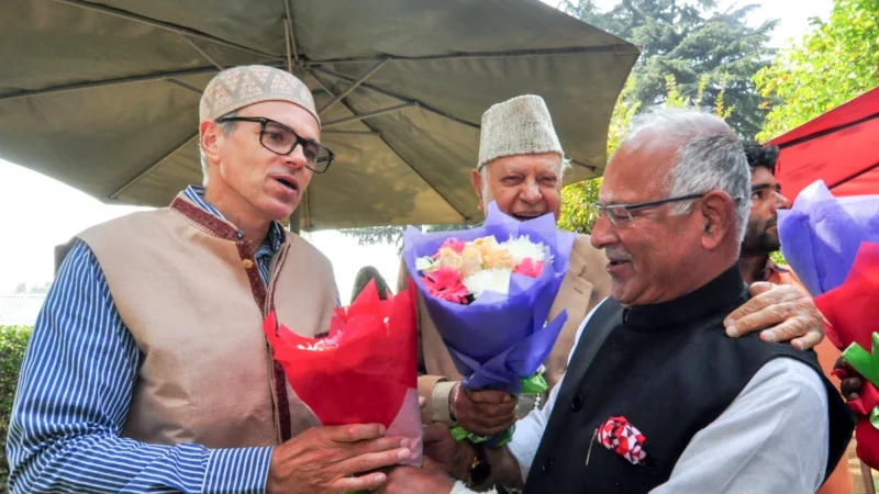 जम्मू-कश्मीर में श्रमिक की हत्या उमर अब्दुल्ला ने कहा: ऐसे घृणित हमले निंदनीय हैं