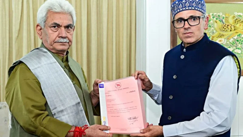 जम्मू कश्मीर में नई सरकार के गठन का रास्ता साफ