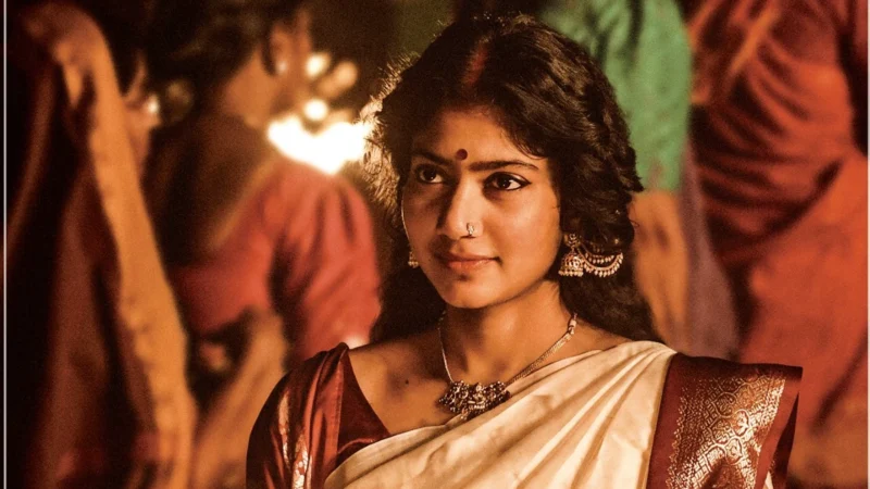 रील में शहीद फौजी की पत्नी का किरदार रियल में इंडियन आर्मी से नफरत और पाकिस्तान से प्यार