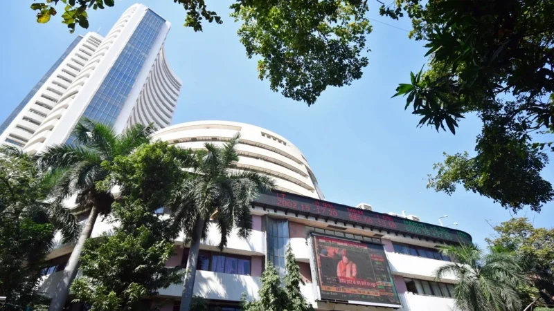 घरेलू शेयर बाजारों में लगातार चौथे सत्र में गिरावट