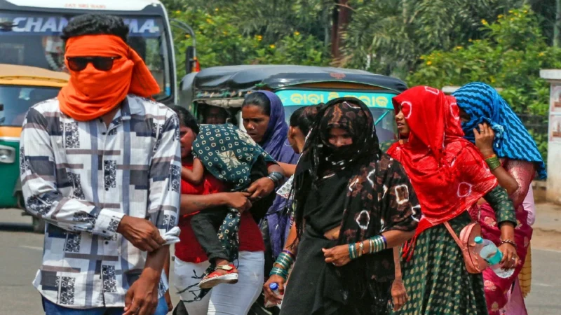 मानसून की बारिश खत्म दिल्ली में उमेश भरी गर्मी लौटी