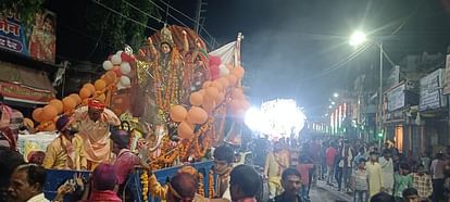 बहराइच में मूर्ति विसर्जन के दौरान विवाद के हिंसा में एक की मौत, कई घायल