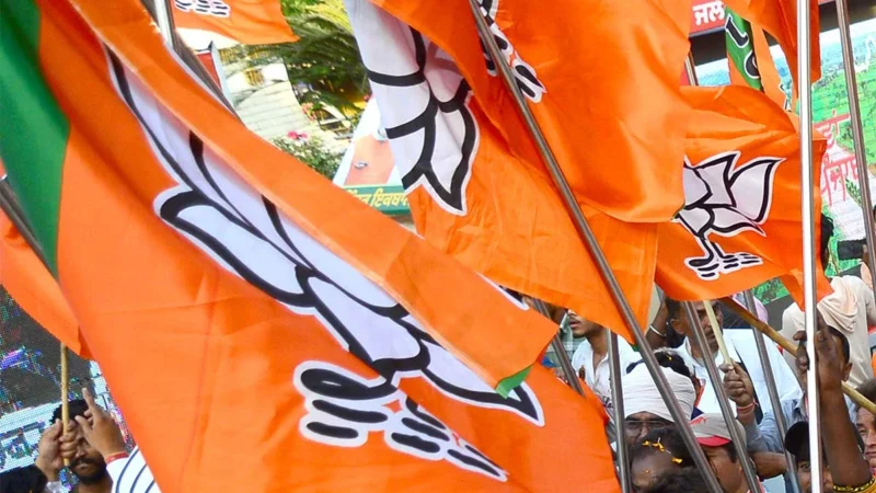 उत्त्तर प्रदेश बाईपोल में भाजपा का भी पिछड़ा दलित दांव