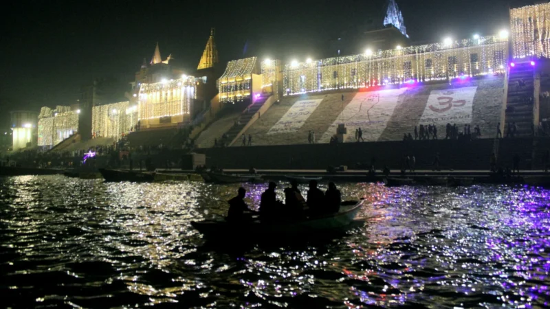 उप्र :देव दीपावली पर वाराणसी में ‘नो फ्लाइंग जोन घोषित