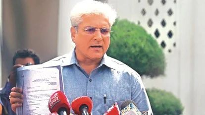 दिल्ली के परिवहन मंत्री का इस्तीफा, आम आदमी पार्टी को बड़ा झटका