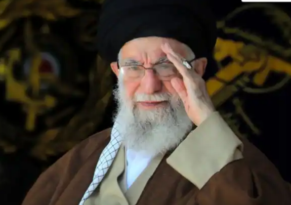 ईरान के सर्वोच्च नेता आयतुल्लाह अली खमेनेई गंभीर रूप से बीमार: उत्तराधिकारी की घोषणा की गई