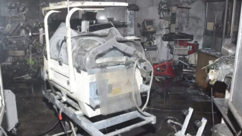 झांसी मेडिकल कॉलेज में आग लगने से 10 बच्चें जिंदा जले, 16 गंभीर रुप से झुलसे