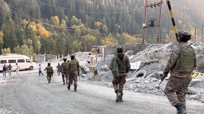 गठबंधन की सरकार बनने के बाद जम्मू कश्मीर में बढ़ी आतंकी घटनाएं