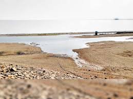 पानी में घुल रहा फ्लोराइड रंग बदला न स्वाद 22 राज्यों में दिखा असर