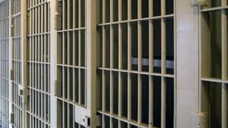 नाबालिग से दुष्कर्म के आरोप में पड़ोसी गिरफ्तार