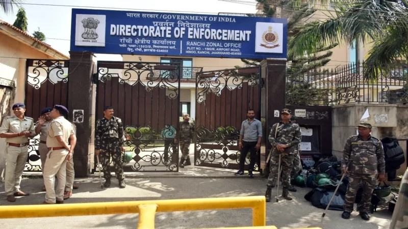 ईडी का बड़ा एक्शन, सरकारी फंड में हेराफेरी के मामलों में मारी रेड