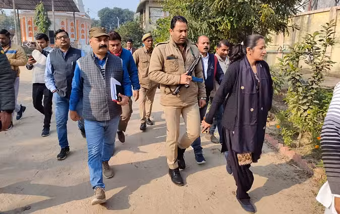 कल्कि विष्णु मंदिर पहुंची एएसआई टीम, कृष्ण कूप का किया निरीक्षण