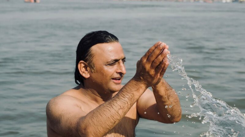 अखिलेश यादव ने महाकुंभ में किया स्नान दिया, बीजेपी के आरोपों का जवाब