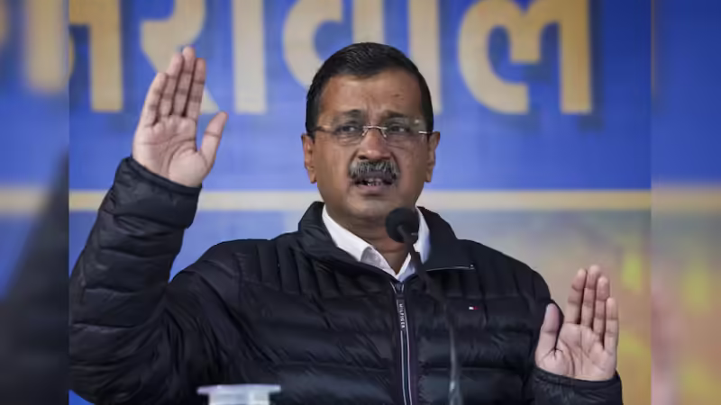प्रचार के दौरान केजरीवाल को काले झंडे दिखाए गए, ‘आप’ ने लगाया पत्थरों से हमले का आरोप