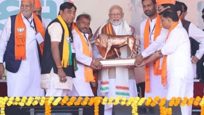 गुजरात मे ‘लेटरकांड’ से मचा बवाल, बैकफुट पर आई बीजेपी