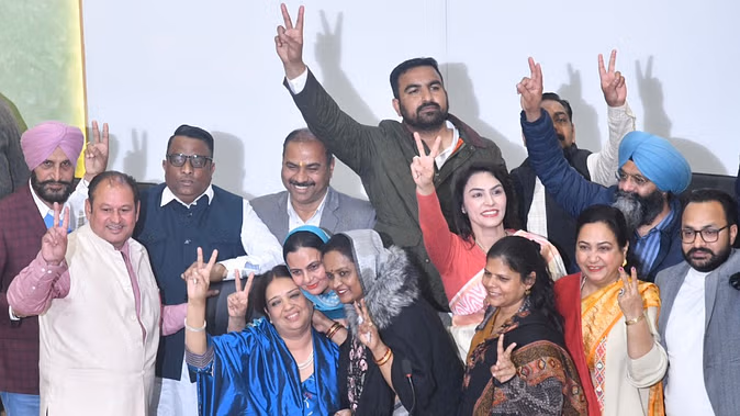 चंडीगढ़ मेयर चुनाव में ‘आप’ को झटका, बीजेपी की हरप्रीत बनी मेयर, कांग्रेस को डिप्टी मेयर और सीनियर डिप्टी मेयर पद पर मिली जीत