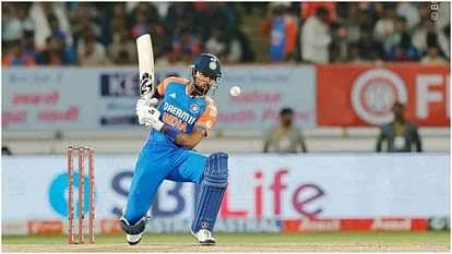 तीसरे टी20 में फेल हुई भारतीय बल्लेबाजी, इंग्लैंड ने 26 रनों से हराया