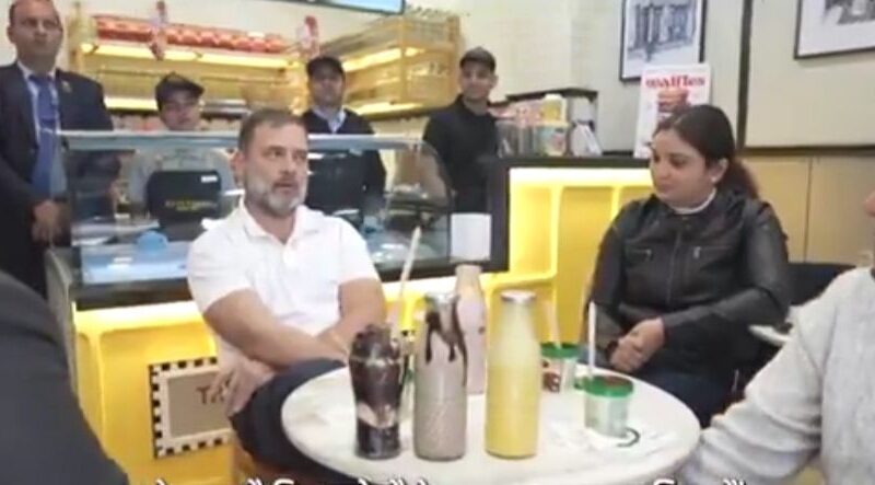 केवेंटर्स स्टोर पहुंचे राहुल गाँधी, खुद बनाई कोल्ड काॅफी: कारोबार की समस्याओं पर की चर्चा