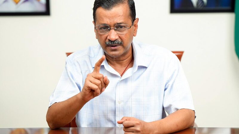 केजरीवाल ने अब स्टूडेंट्स से किया फ्री में बस यात्रा का वादा