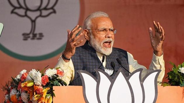 यमुना के पानी में जहर मिलाने के आरोप पर सियासत जारी, पीएम मोदी ने केजरीवाल को घेरा