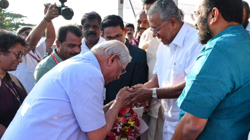 राजेंद्र विश्वनाथ आर्लेकर ने राज्यपाल के रूप में शपथ ली