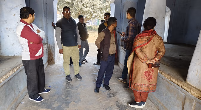 संभल पहुंची एसआई की टीम, जामा मस्जिद और आस-पास की इमारतों का किया निरीक्षण